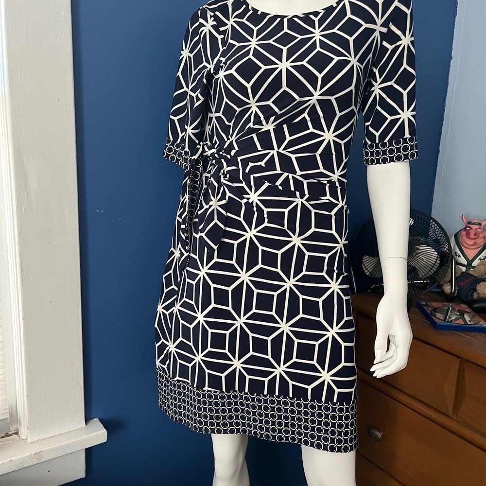 Women’s Like New Size 4 Dress